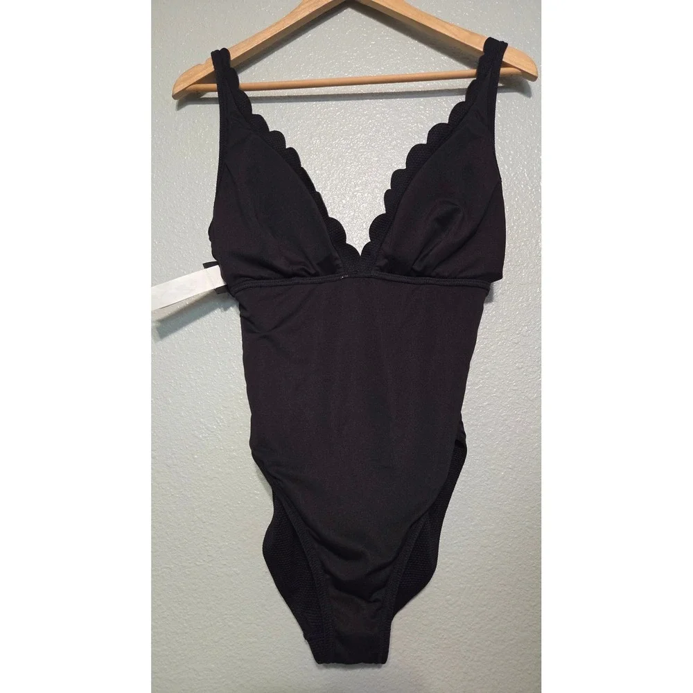 Kate Spade One Piece Swimsuit Med. Black Scalloped Plunge Textured Resort Beach